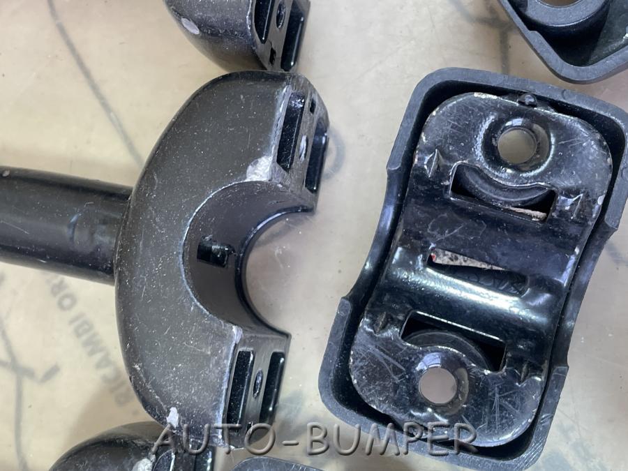 Держатель левого зеркала заднего вида 8201155-C0100, 8201155C0100
